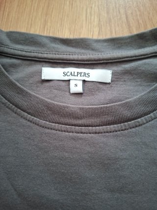 Camiseta Scalpers Gris Mujer