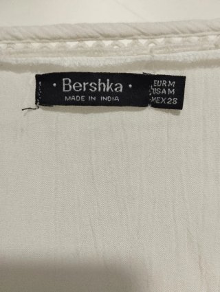 Rebeca Bershka Blanca Talla M