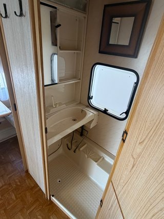 CARAVANA LMC MUNSTERLAND 480, MENOS DE 750KG