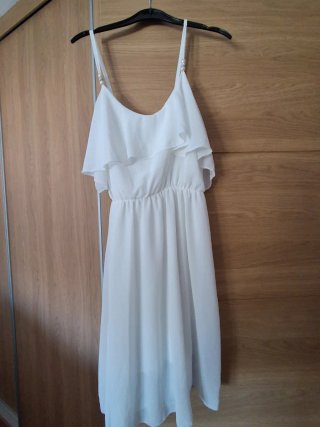 Vestido blanco verano con volantes