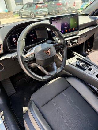 CUPRA Leon 2024