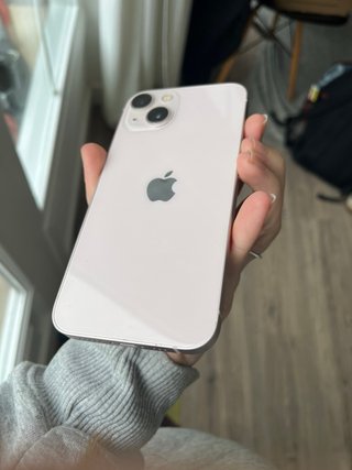 iPhone 13
