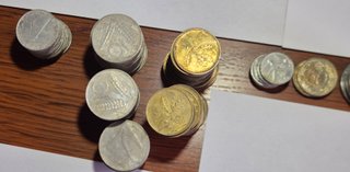 Italia, 178 monete in lire,non testate,da lucidare