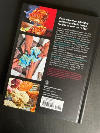 Libro de Cocina “as cooked on Tik Tok”.