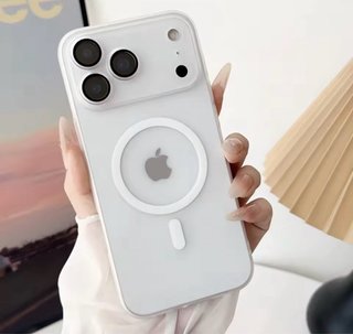 Funda iPhone 17 pro Magsafe translúcida