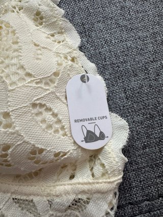 Top encaje beige/blanco Talla S