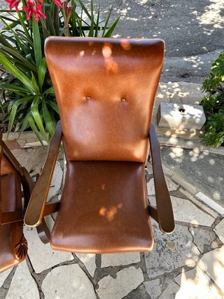 Sillones de cuero sintético marrón