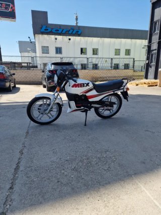 Honda MBX 75 Roja y Blanca