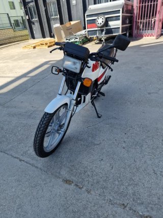 Honda MBX 75 Roja y Blanca
