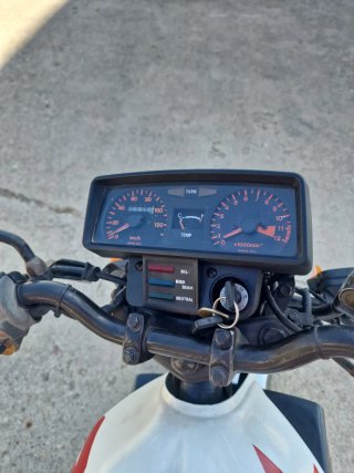 Honda MBX 75 Roja y Blanca