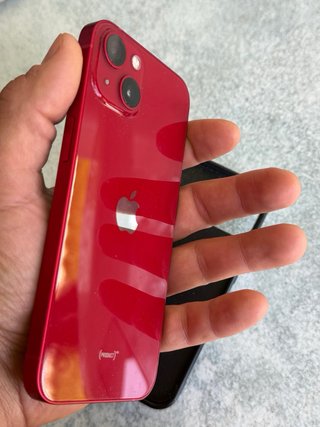 iPhone 13 Rojo 128GB + Funda