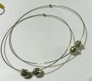 Orecchini cerchio con perle