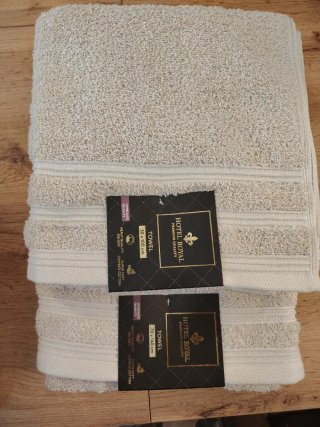 Juego Toallas Alta calidad Royal. Varios colores