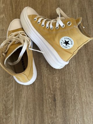Converse Amarillas Talla 38