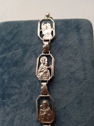 Pulsera antigua plata con medallas religiosas