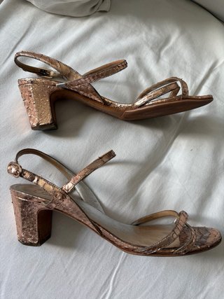 Sandalias Chanel Piel Pitón Metálico Oro/Plata