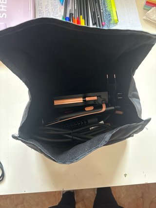 Plancha de pelo y accesorios