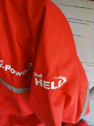 Chubasquero reflectante Ferrari,Shell V-power