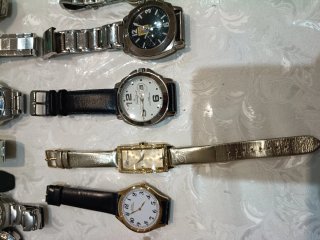 Lotto 30 orologi uomo/donna