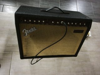 Amplificador Fender Acoustasonic Junior