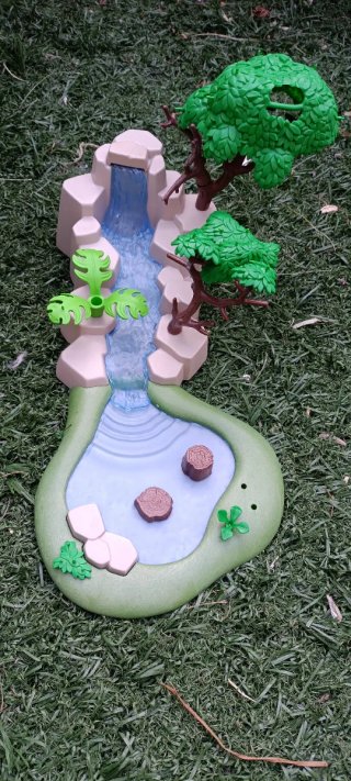 Juego Cascada y Estanque