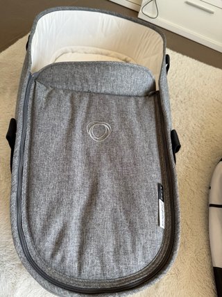 Capazo y saco Bugaboo Bee 5 gris