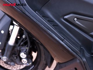 YAMAHA T-MAX 530