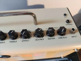 Amplificador Guitarra Yamaha THR10