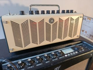 Amplificador Guitarra Yamaha THR10