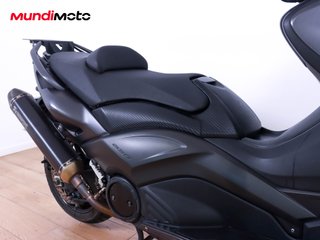 YAMAHA T-MAX 530