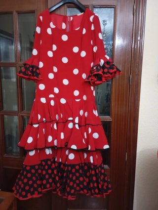 Vestido de gitana rojo y negro