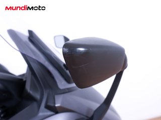 YAMAHA T-MAX 530