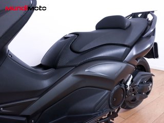 YAMAHA T-MAX 530