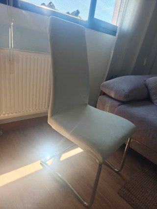 Mesa comedor de cristal y regalo 6 sillas