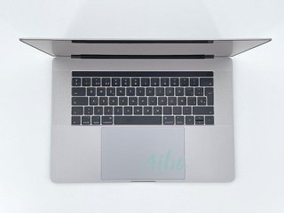 MacBook Pro 15" (2017) Intel Core i7 2.9GHz 4 núcleos - SSD 256GB - RAM 16GB - Gris Espacial
