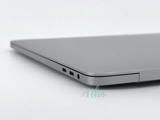 MacBook Pro 15" (2017) Intel Core i7 2.9GHz 4 núcleos - SSD 256GB - RAM 16GB - Gris Espacial