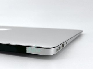 MacBook Air 13" - Intel Core i7 2.2GHz 2 núcleos - SSD 128GB - RAM 8GB