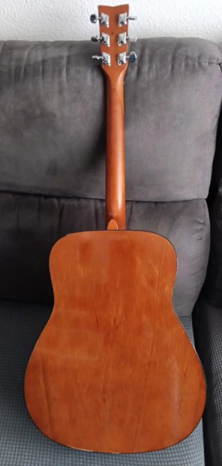 Guitarra Yamaha F310