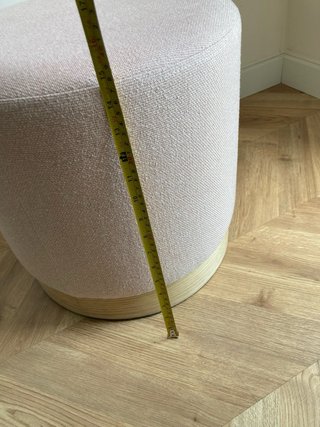 Taburete tapizado beige y rosa