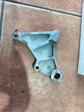 Soporte pinza tras. Honda nsr 125 jc22