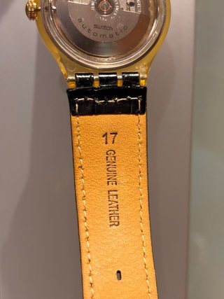 Swatch Automático Correa Piel Negra