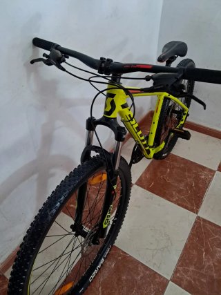 Scott 950 muy ligera 29" como nueva MTB tallaM/L