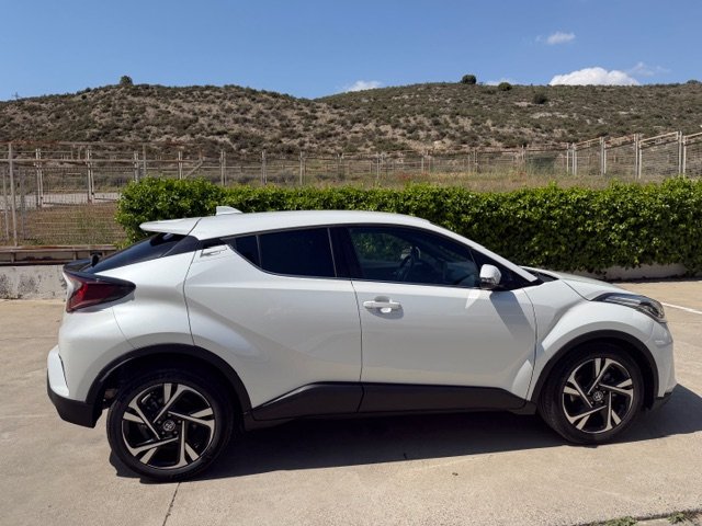 Toyota C-HR 1.8 125H Advance 2022, foto 8