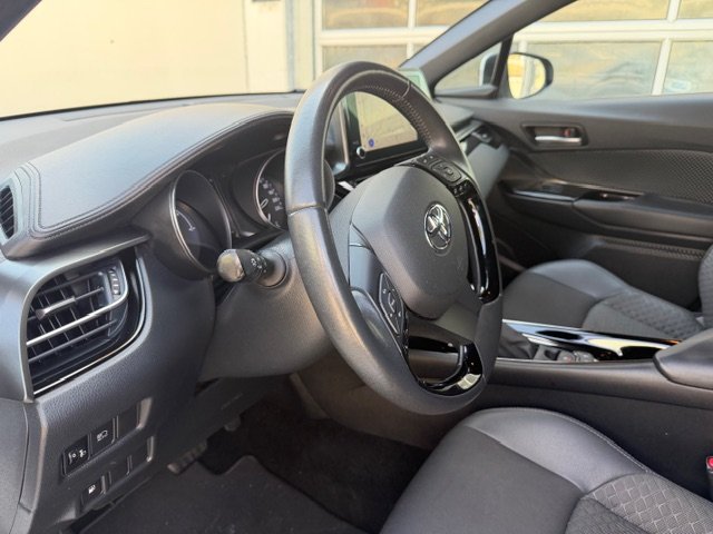 Toyota C-HR 1.8 125H Advance 2022, foto 16