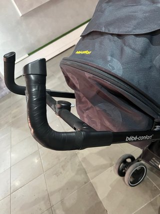 Passeggino leggero grigio