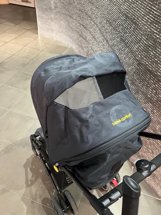 Passeggino leggero grigio