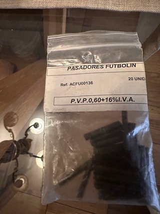 21 Figuras Futbolín + Accesorios