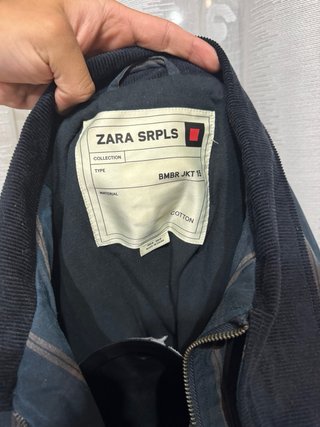 Abrigo de vestir azul y negro