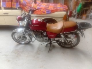 Suzuki TU250X Moto Clásica