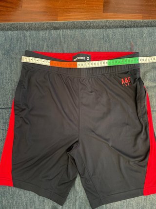 Pantaloncini sportivi Abercrombie S neri e rossi